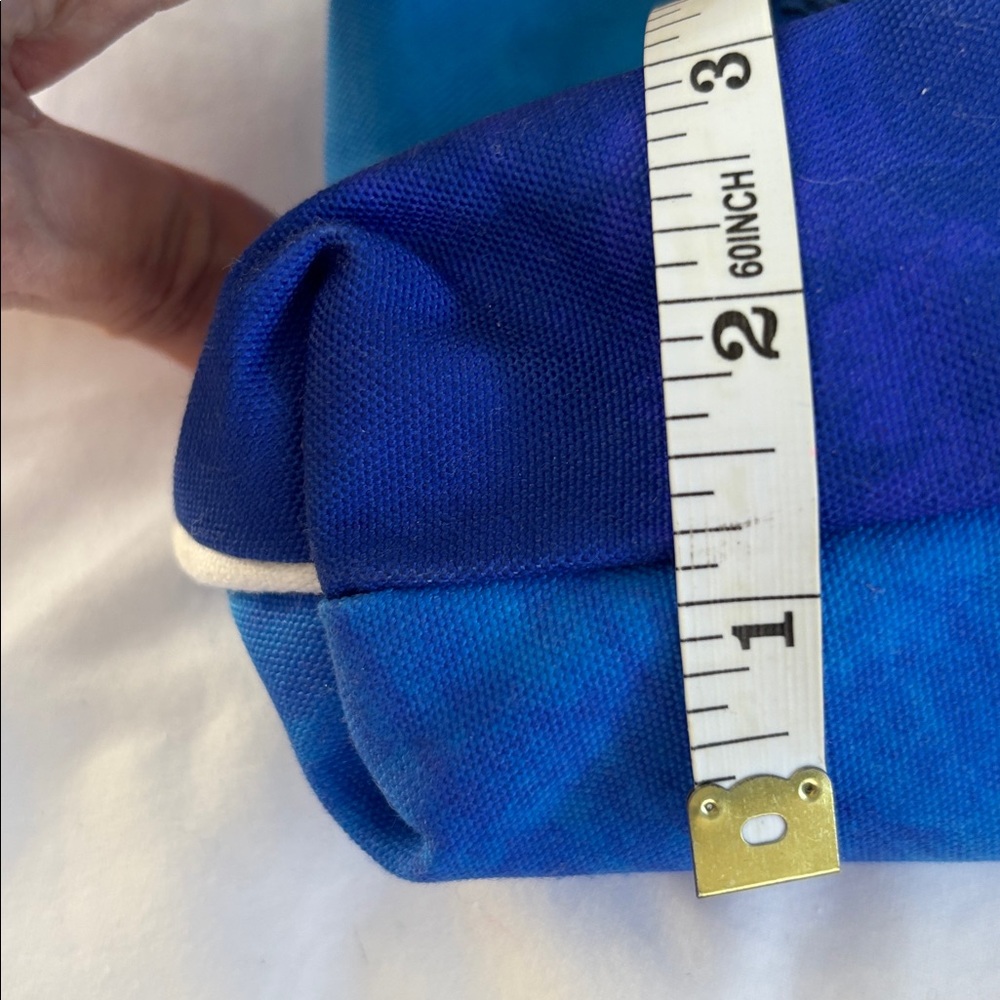 Guy Harvey Blue Dolphin Print Crossbody Bag - Picture 11 of 12
